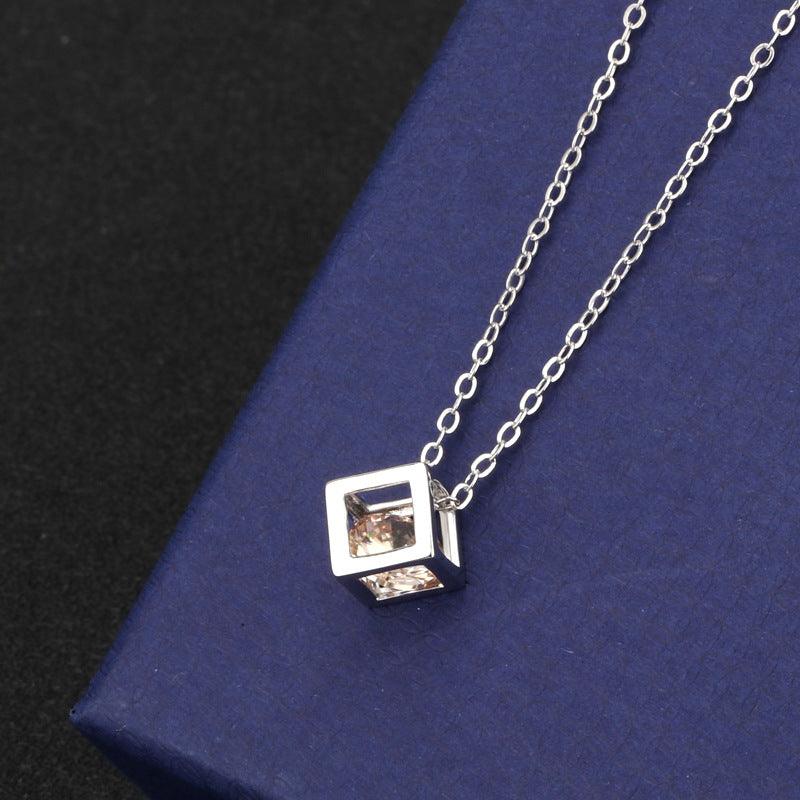 HANJICube Pendant NecklaceAccessoryCube Pendant Necklace