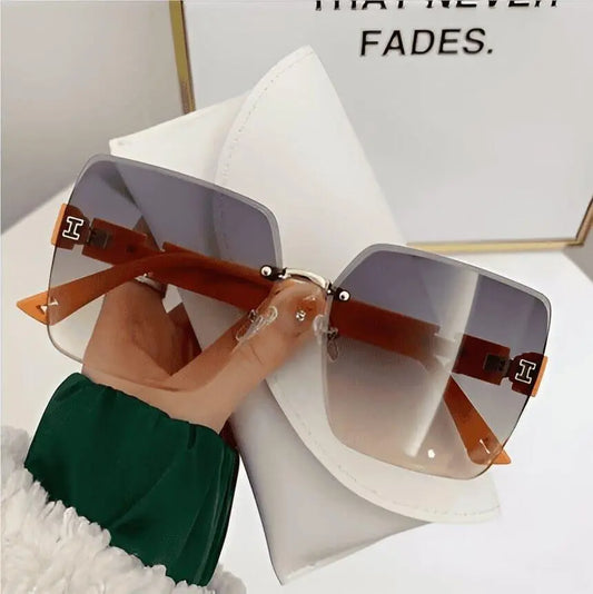 HANJIHigh-End Large Frame SunglassesAccessoryHigh-End Large Frame Sunglasses