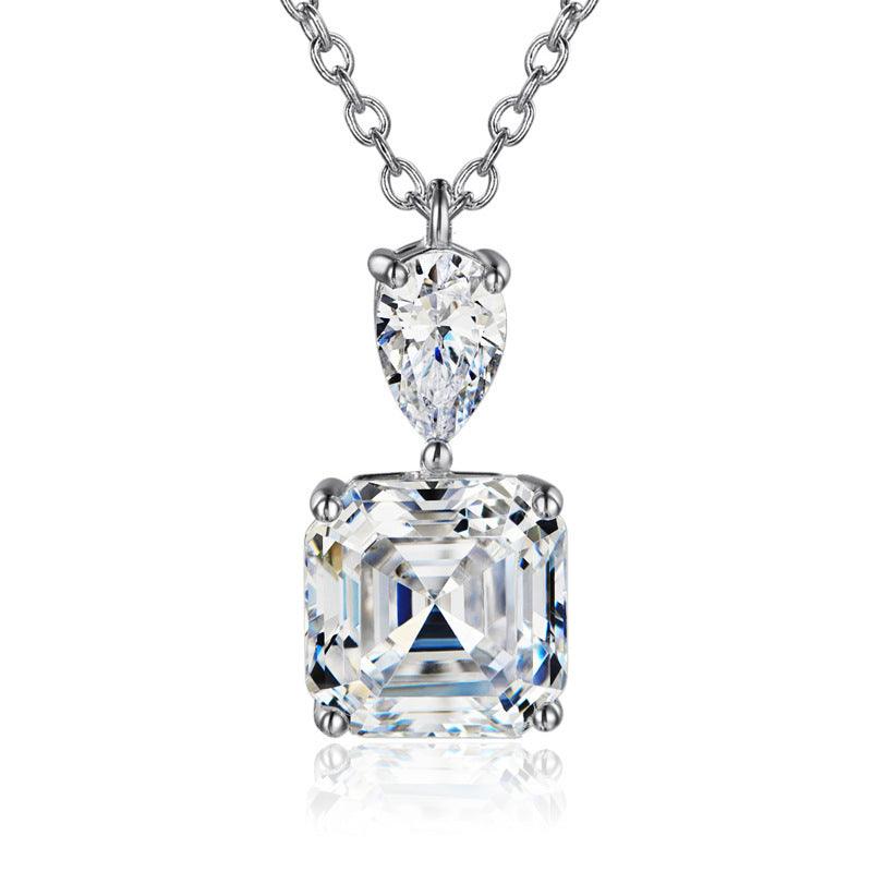 HANJISimple Generous Square Diamond Pendant NecklaceAccessorySimple Generous Square Diamond Pendant Necklace